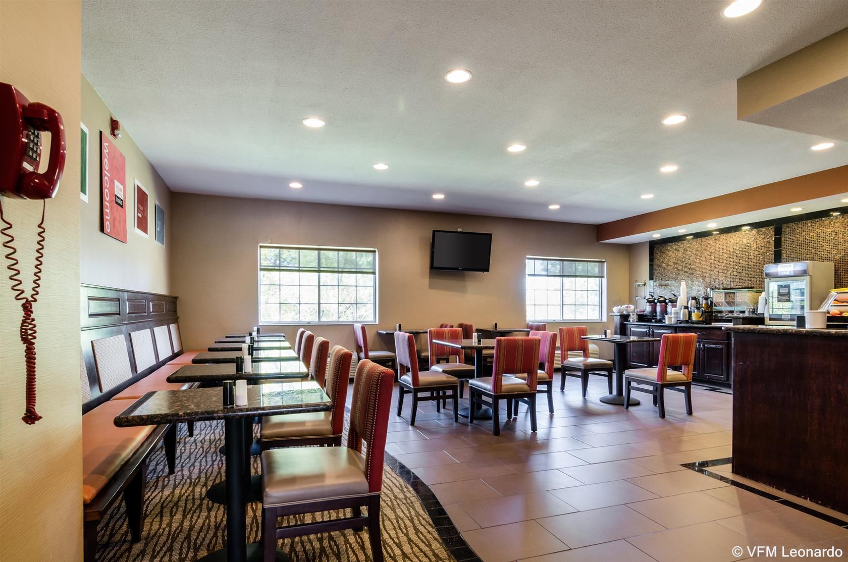 Best Western Emporia Inn エクステリア 写真