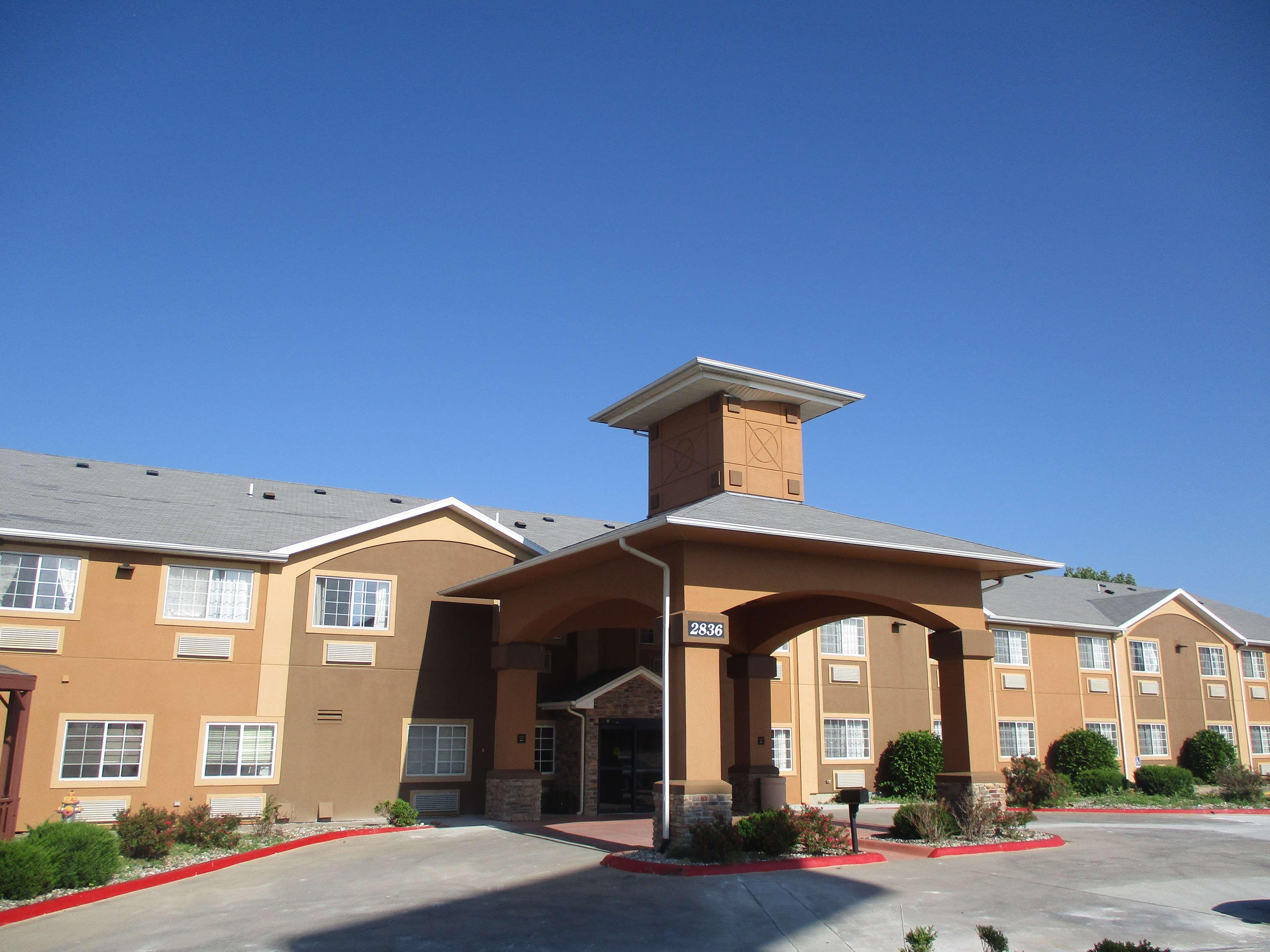 Best Western Emporia Inn エクステリア 写真