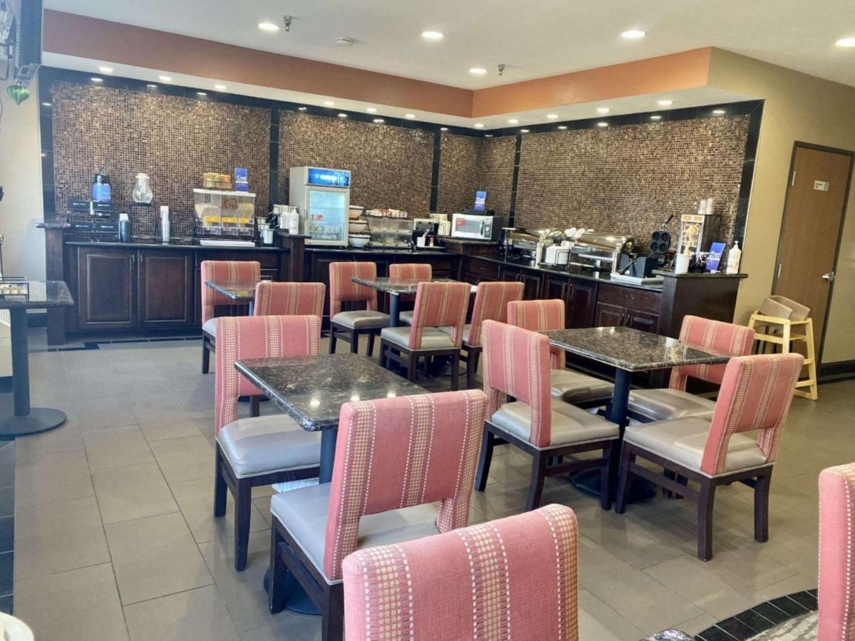 Best Western Emporia Inn エクステリア 写真